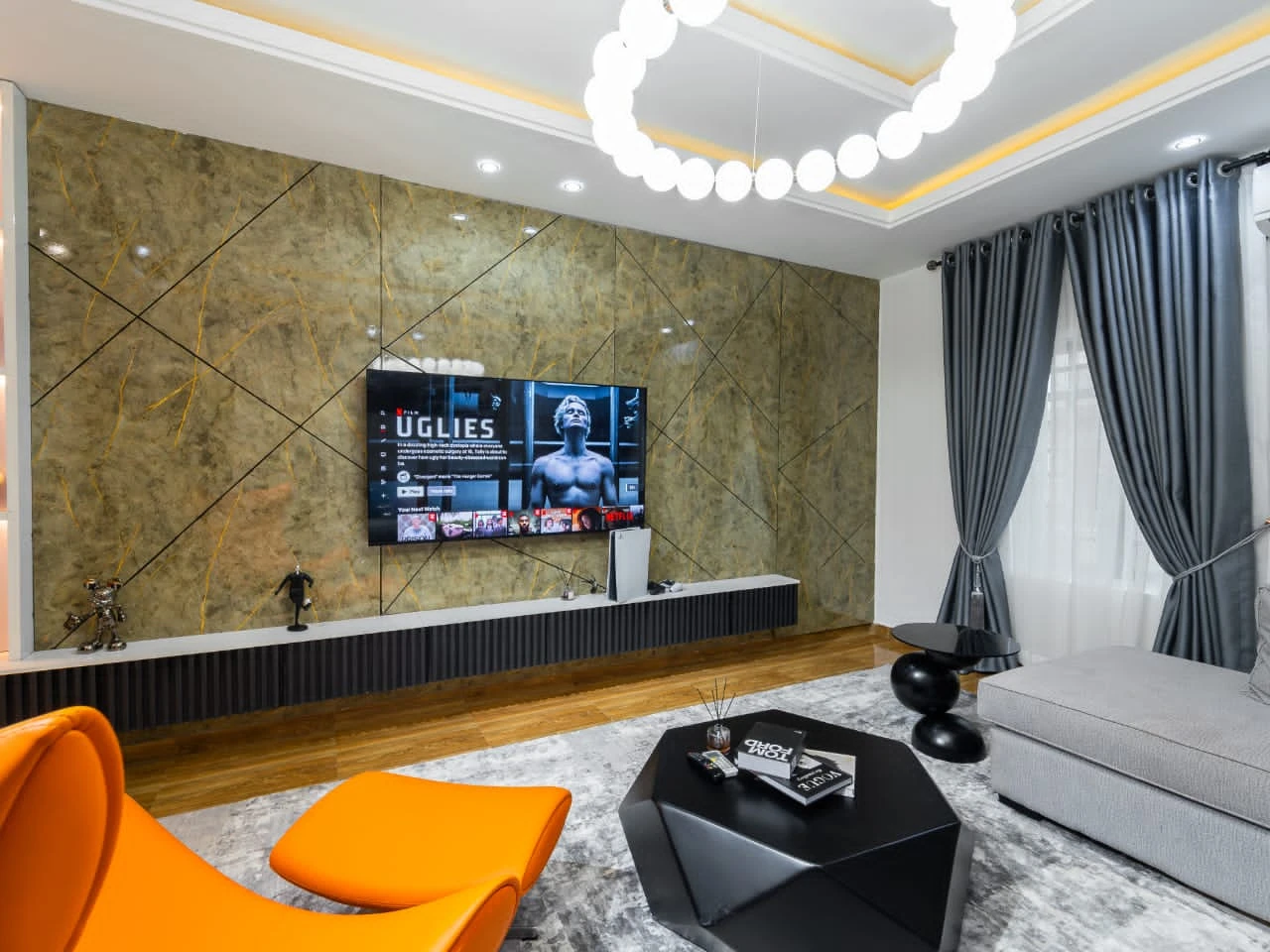 Luxurious 3 Bedroom Apartment 📍Confidence Avenue